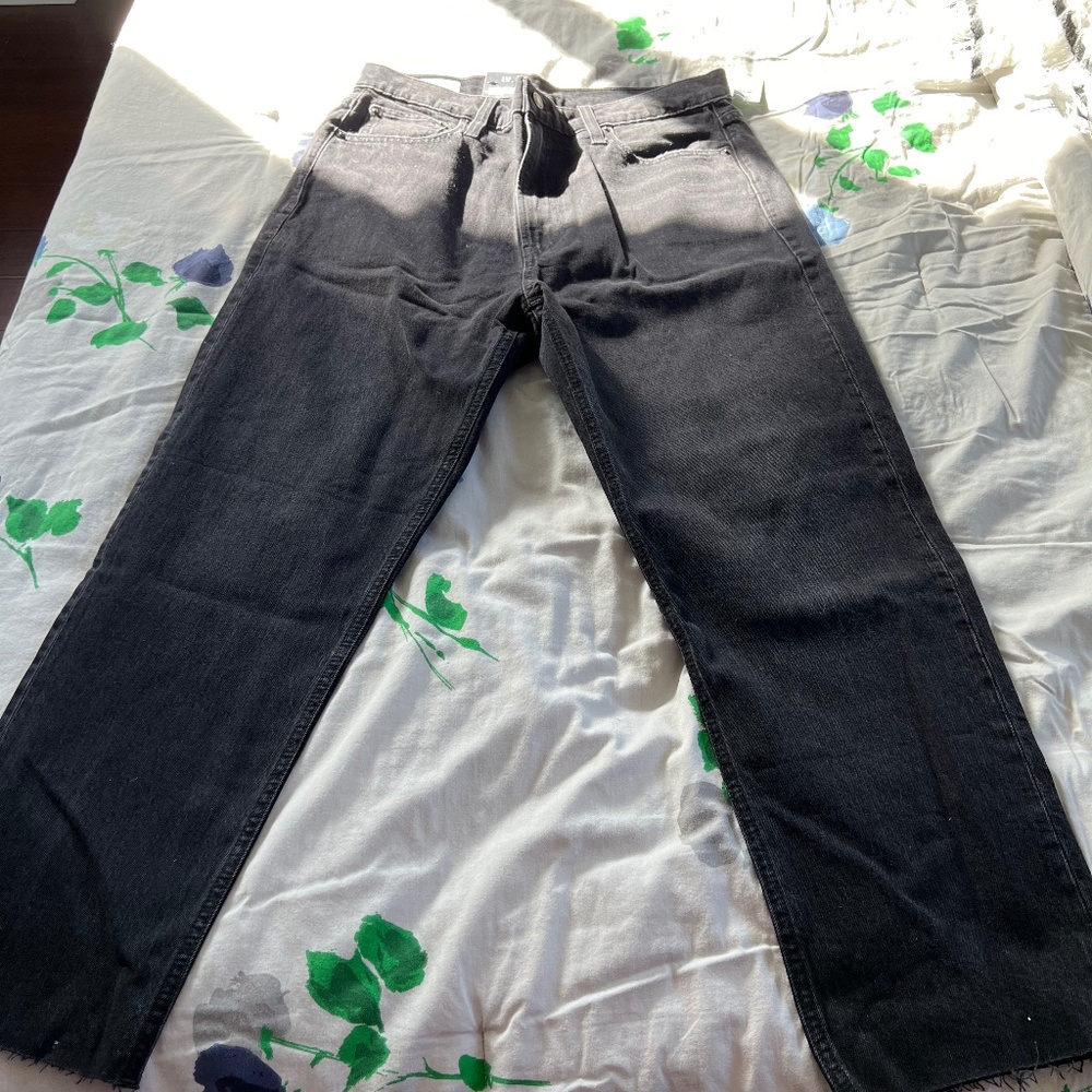 NEVER BEEN WORN- Gap Black Jeans